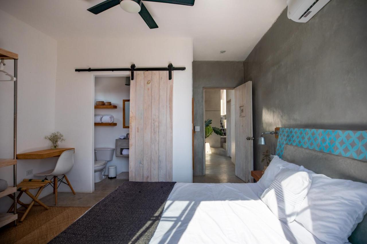 Baja House Hotel โทโดส ซานโตส ภายนอก รูปภาพ