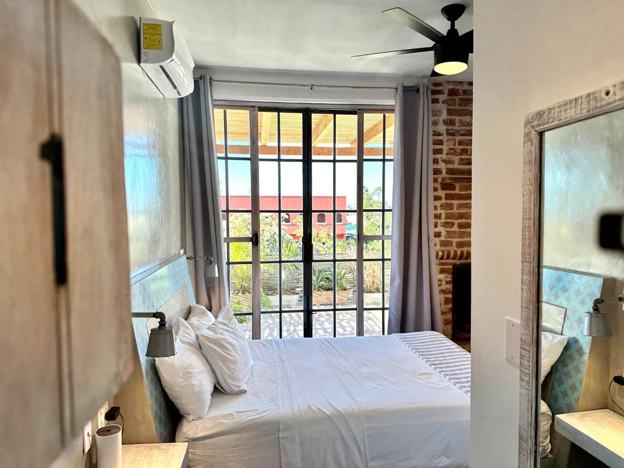 Baja House Hotel โทโดส ซานโตส ภายนอก รูปภาพ